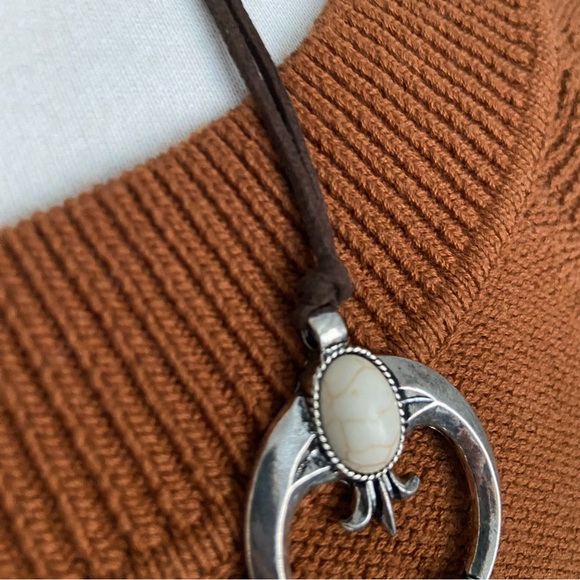 Western Howlite Double Charm Necklace ⭐️ BRAND NEW (Last One) - Picture 6 of 10